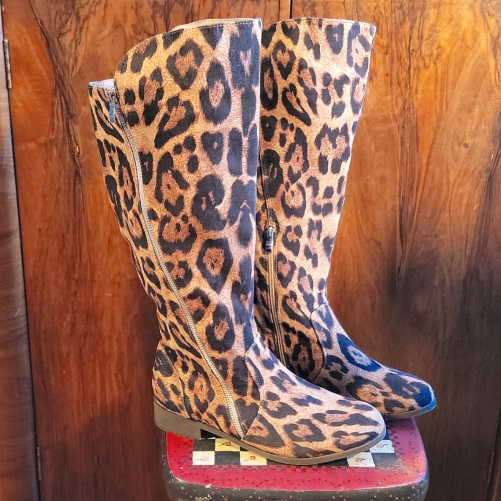 JOURNEY COLLECTION leopard knee-high boots Sz 9